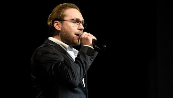 Спектакль «Убегая от тебя»
